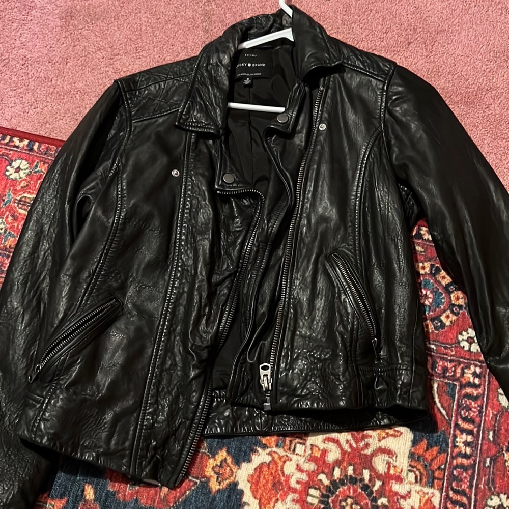 Worn a few times. Lucky brand leather jacket
